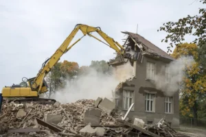 House Demolition Contractors Who Handle Debris Removal the Right Way